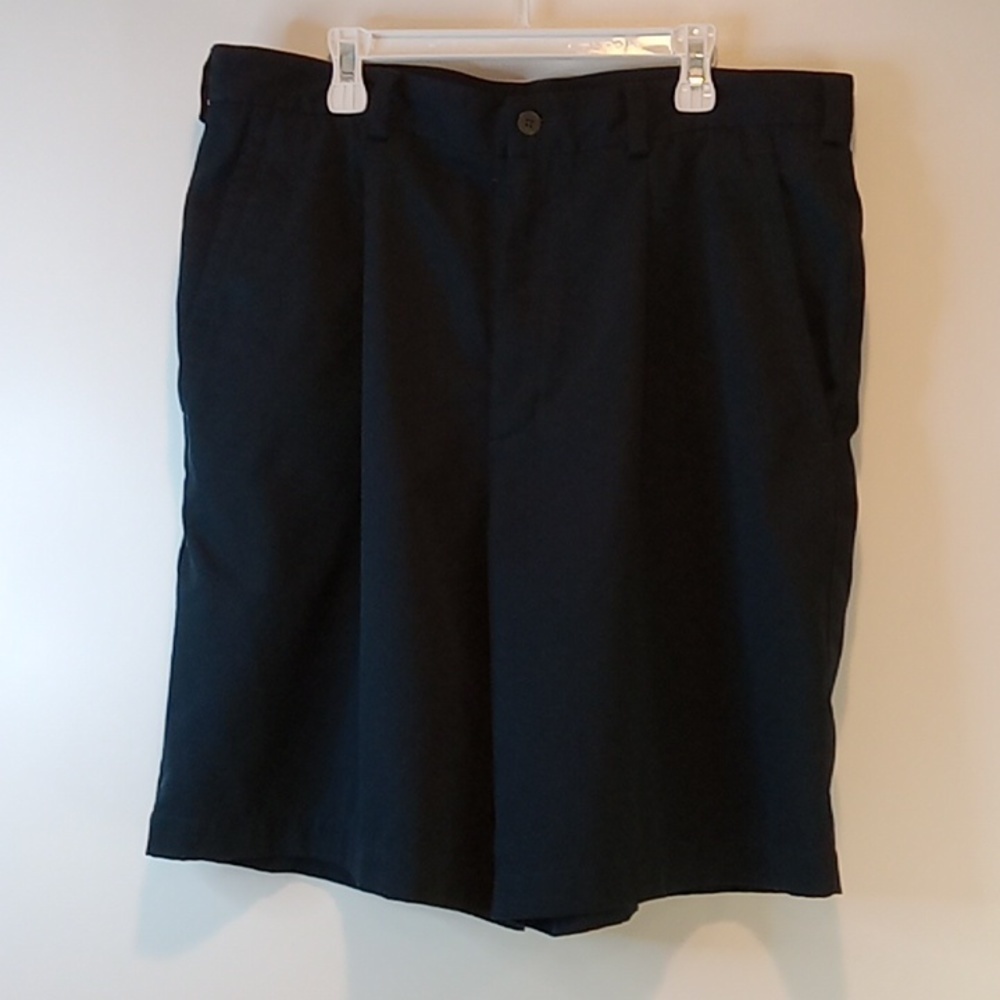 Nike Golf Pleated Boat Casual Shorts Men's Size 34 Medium Navy Blue EUC NICE!
